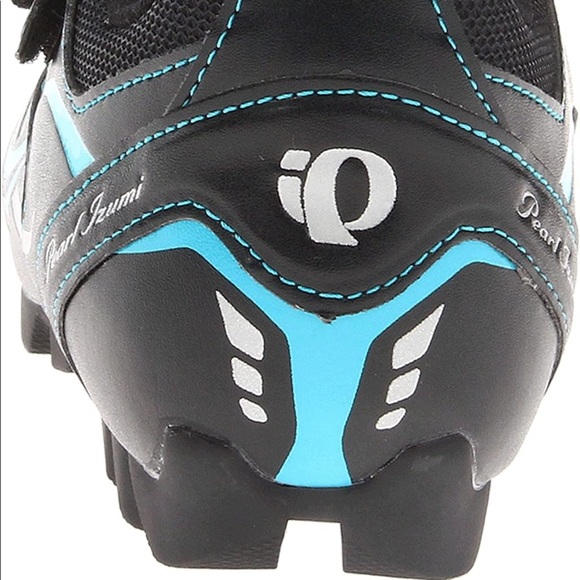 Pearl iZUMi Women's W All-Road II Cycling Shoe - Picture 5 of 13